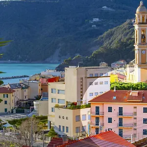 3* Aparthotel Paradiso